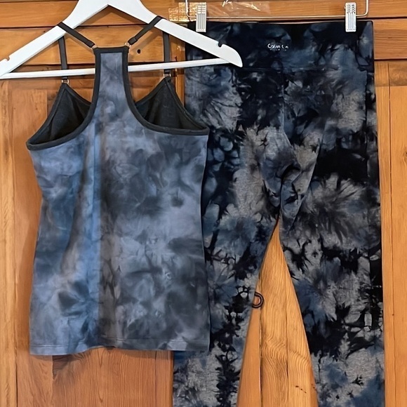 Calvin Klein Performance 2 Piece Work Out Leggings & Top Sz. S - Picture 10 of 16